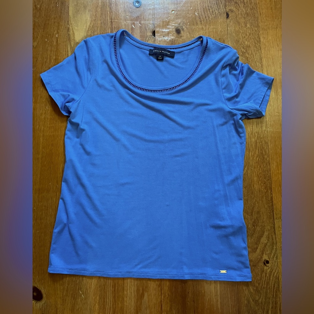Blue Tommy tee shirt